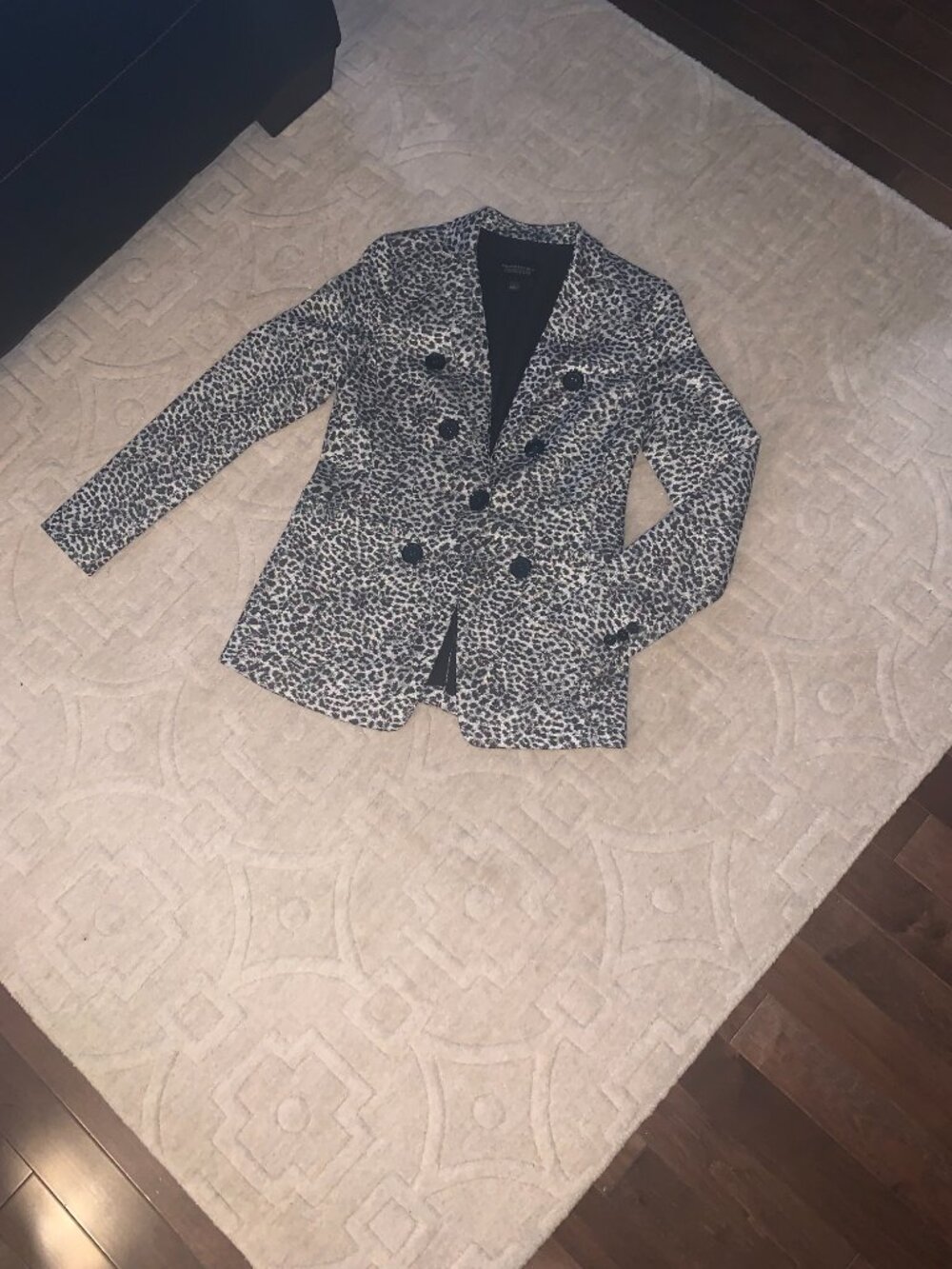 Banana Republic Chic Blazer in Metallic Animal Print - Size 4